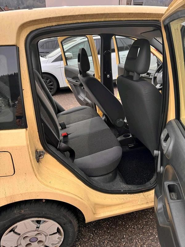 Gebraucht Fiat Panda 54 PS (39 kW) 2007 Gelb Kleinwagen
