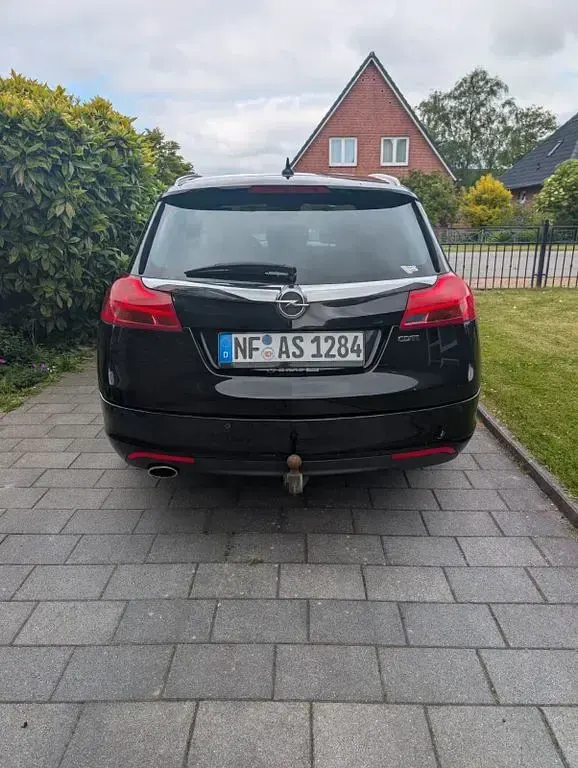 Gebraucht Opel Insignia Edition 160 PS (117 kW) 2009 Schwarz Kombi