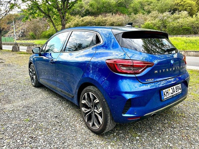 Gebraucht Mitsubishi Colt Select 91 PS (66 kW) 2024 Blau Kleinwagen