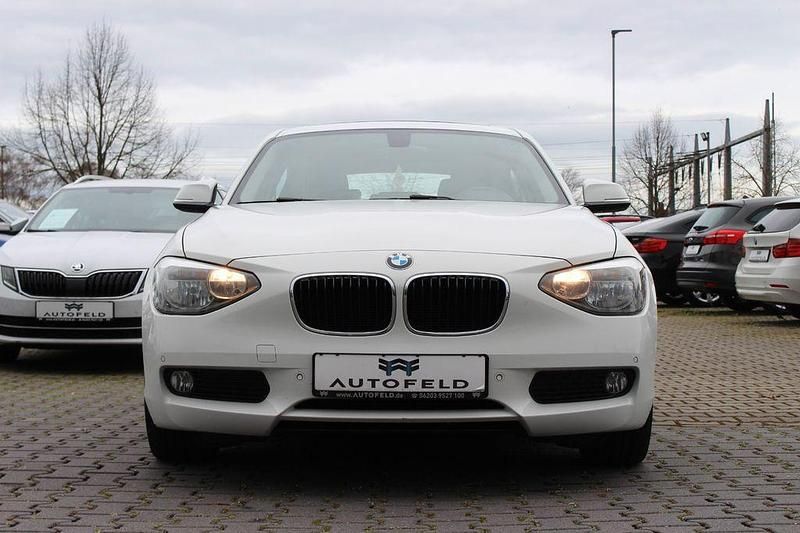 Gebraucht BMW 116 Advantage 136 PS (100 kW) 2012 Weiß Kleinwagen