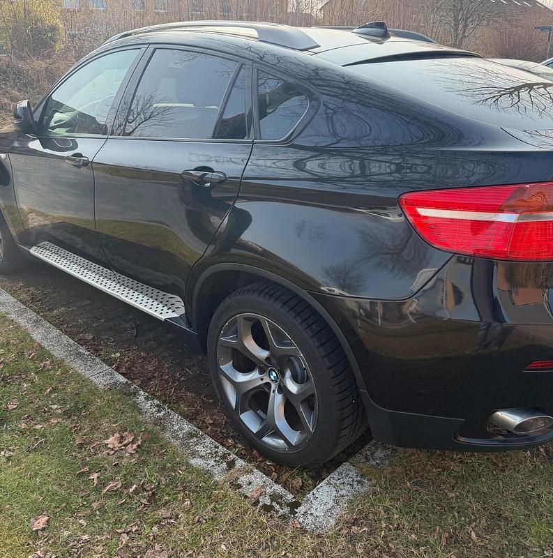 Gebraucht BMW X6 235 PS (172 kW) 2010 Schwarz SUV