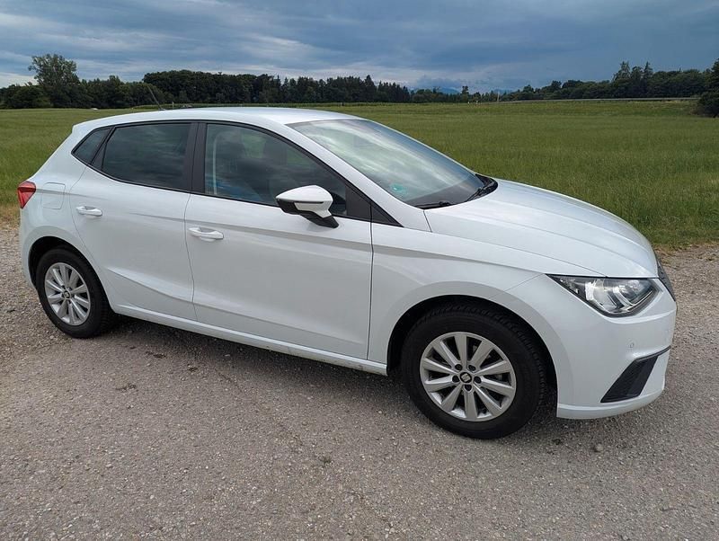 Weiß Gebraucht 2020 Seat Ibiza Style Kleinwagen | 14.290 € (Fairer Preis) - Bild 1/4