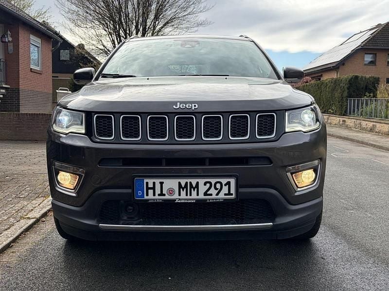 Gebraucht Jeep Compass Limited 170 PS (125 kW) 2020 Schwarz SUV
