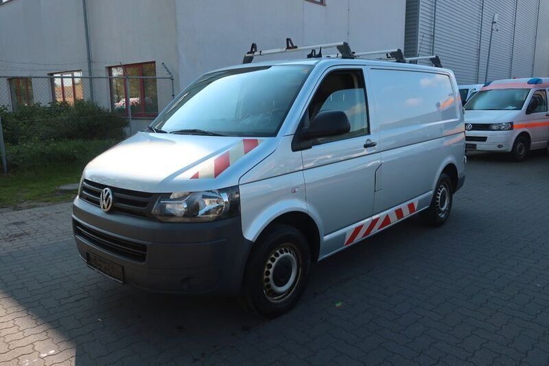 Silber Gebraucht 2011 VW T5 Van | 10.900 € (Guter Preis) - Bild 1/4