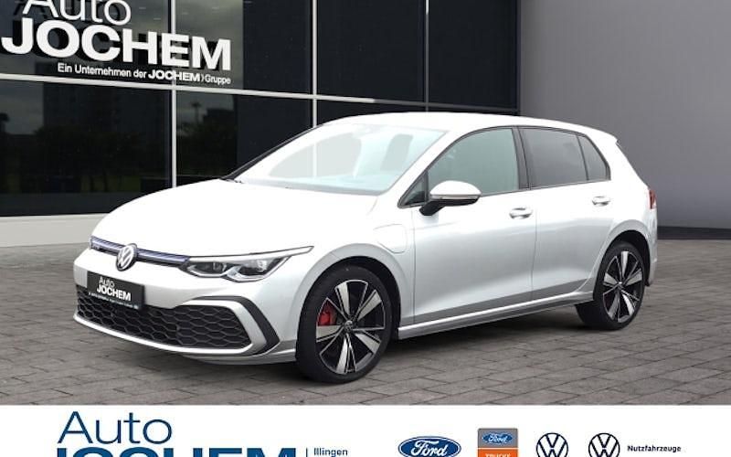 Silber Gebraucht 2021 VW Golf VIII GTE Limousine | 23.333 € (Fairer Preis) - Bild 1/4