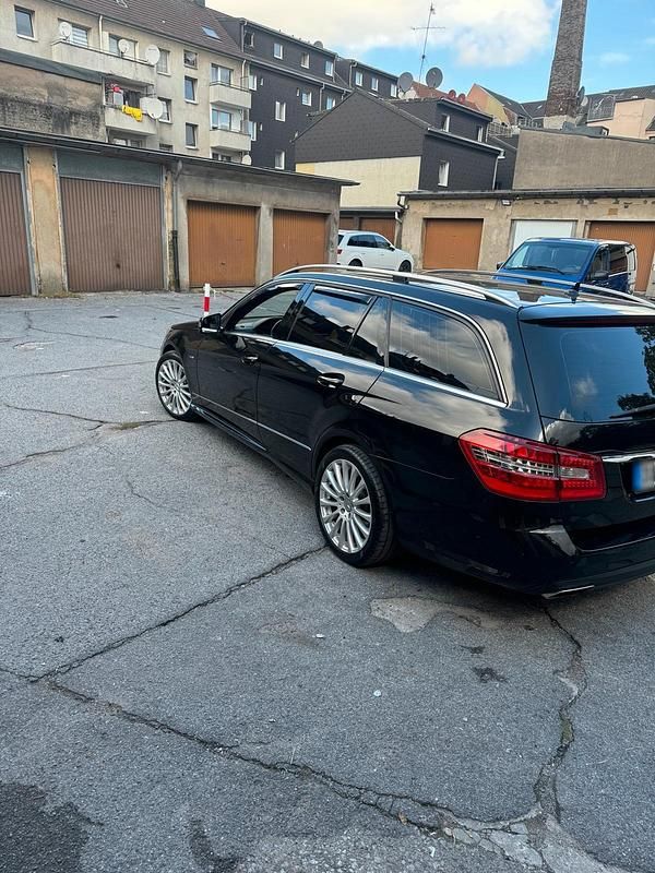 Gebraucht Mercedes 350 231 PS (169 kW) 2010 Kombi