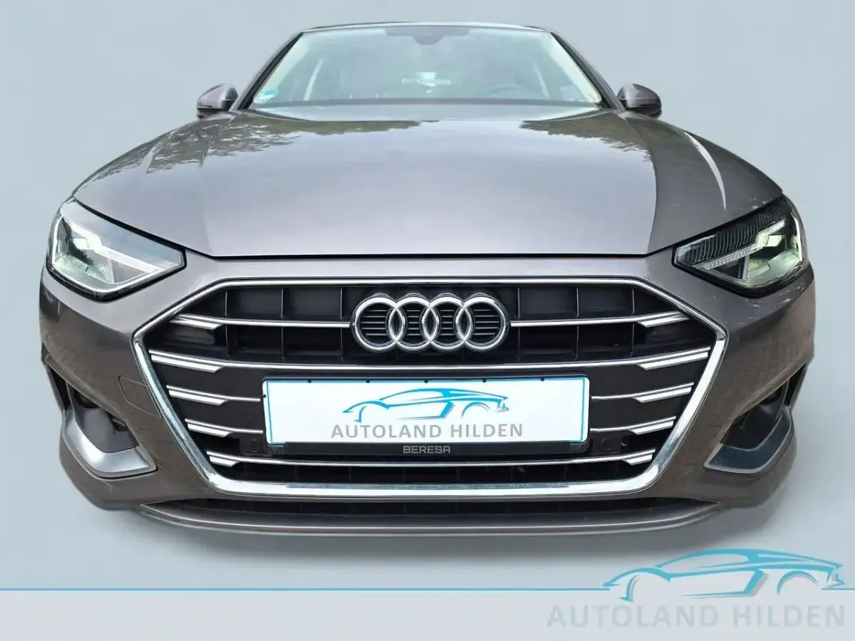 Gebraucht Audi A4 Advanced 204 PS (150 kW) 2022 Grau Limousine