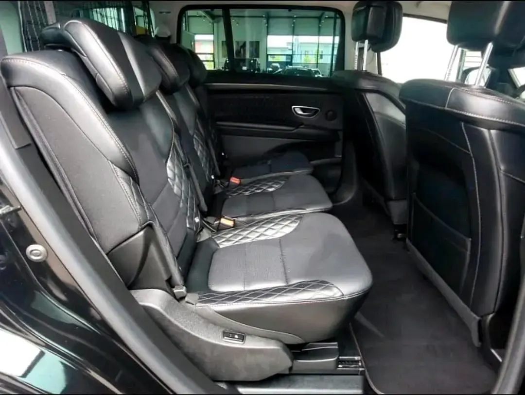 Gebraucht Renault Espace Initiale Paris 200 PS (147 kW) 2021 Schwarz Van / Kleinbus