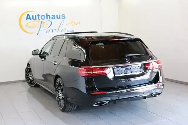 Gebraucht Mercedes E400 AMG line 330 PS (242 kW) 2020 Schwarz Limousine