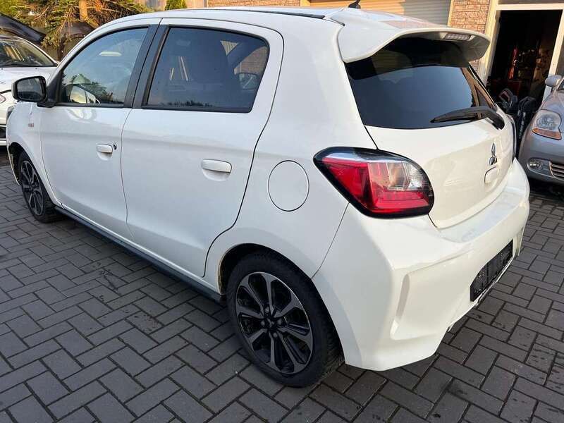 Weiß Gebraucht 2022 Mitsubishi Space Star Select Limousine | 3.600 € (Superpreis) - Bild 1/4