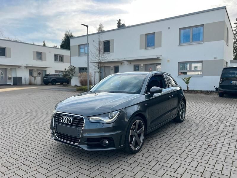 Gebraucht Audi A1 S-Line 140 PS (102 kW) 2014 Grau Kleinwagen