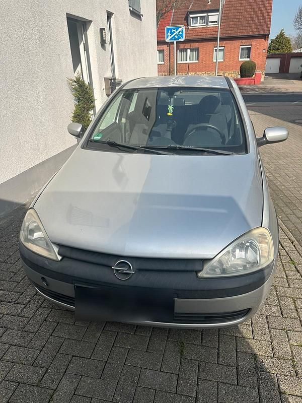 Gebraucht Opel Corsa 75 PS (55 kW) 2002 Silber Kleinwagen