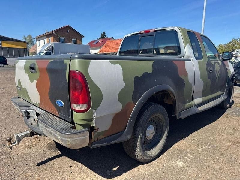 Second-hand Ford V8 209 CP (153 kW) 1996 Verde Pickup