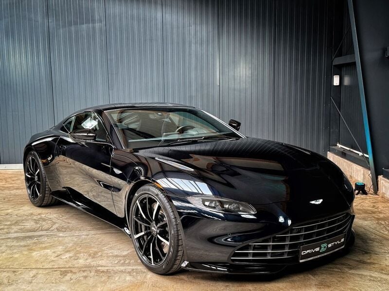 Gebraucht Aston Martin V8 Vantage 510 PS (375 kW) 2023 Schwarz Coupé