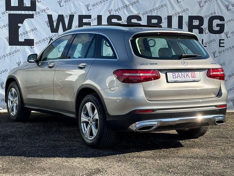 Gebraucht Mercedes GLC300 245 PS (180 kW) 2019 Silber SUV