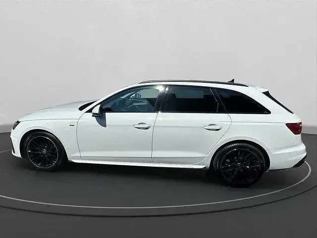 Gebraucht Audi A4 S-Line 163 PS (119 kW) 2022 Weiss Kombi