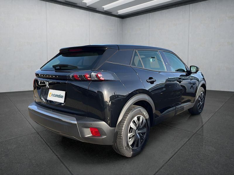 Gebraucht Peugeot e-2008 Active 100 kW (136 PS) 2021 Schwarz SUV
