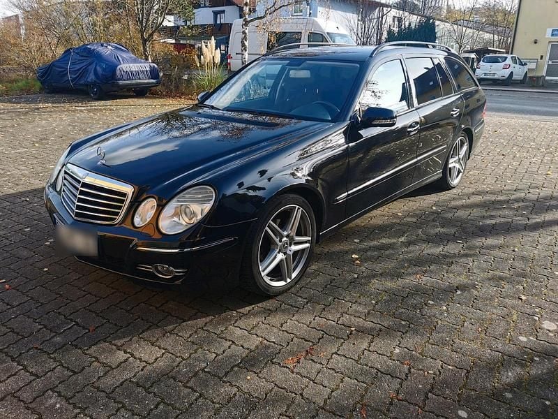 Gebraucht Mercedes E280 190 PS (139 kW) 2009 Schwarz Kombi
