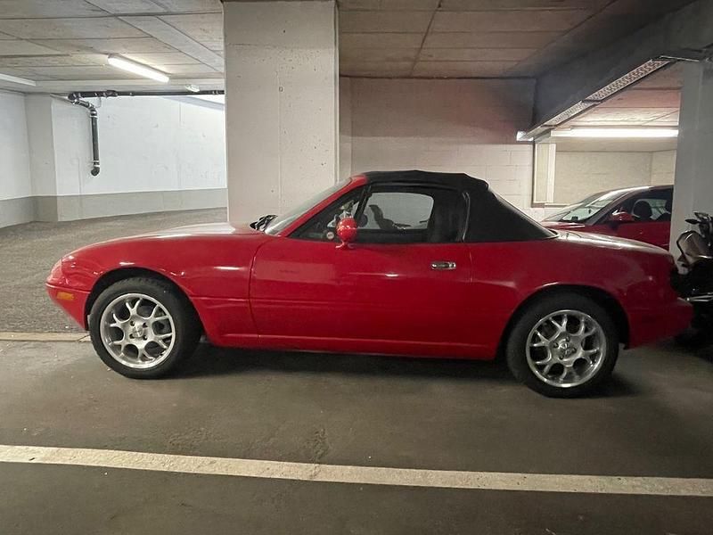 Gebraucht Mazda MX5 116 PS (85 kW) 1989 Rot Cabrio