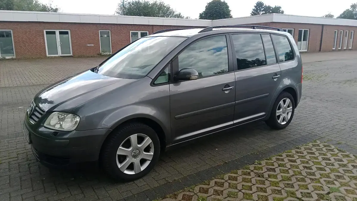 Gebraucht VW Touran 115 PS (84 kW) 2006 Van / Kleinbus