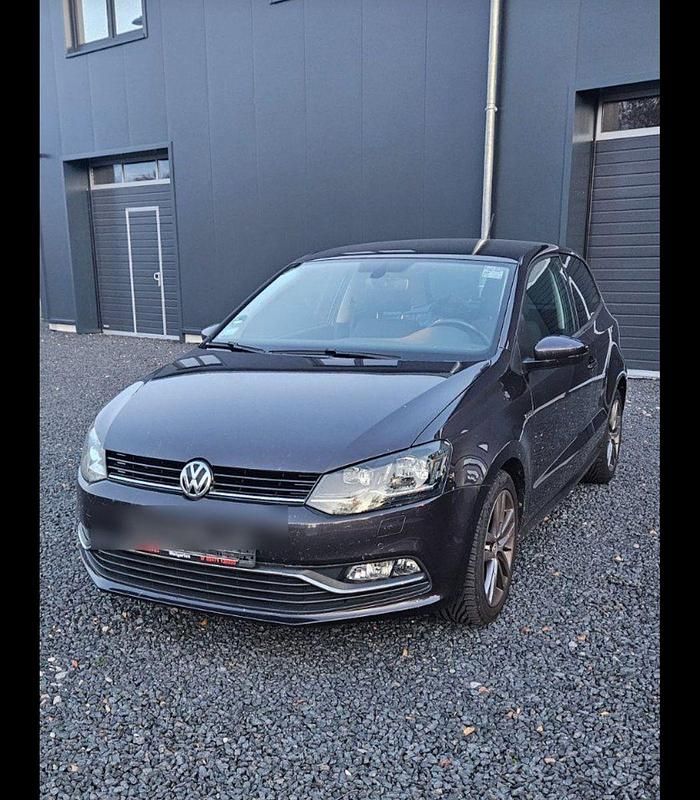 Grau Gebraucht 2015 VW Polo LOUNGE Kleinwagen | 6.900 € (Guter Preis) - Bild 1/4