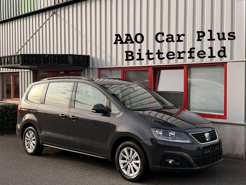 Grau Gebraucht 2019 Seat Alhambra Style Van / Kleinbus | 13.999 € (Superpreis) - Bild 1/4