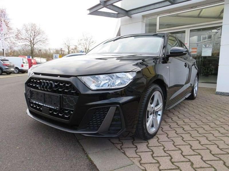 Mythosschwarz Gebraucht 2024 Audi A1 S-Line Kleinwagen | 25.990 € (Guter Preis) - Bild 1/4