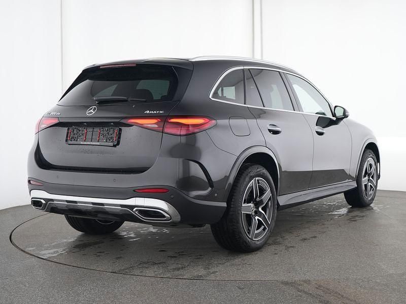 Gebraucht Mercedes GLC300e AMG 197 PS (144 kW) 2025 Grau SUV