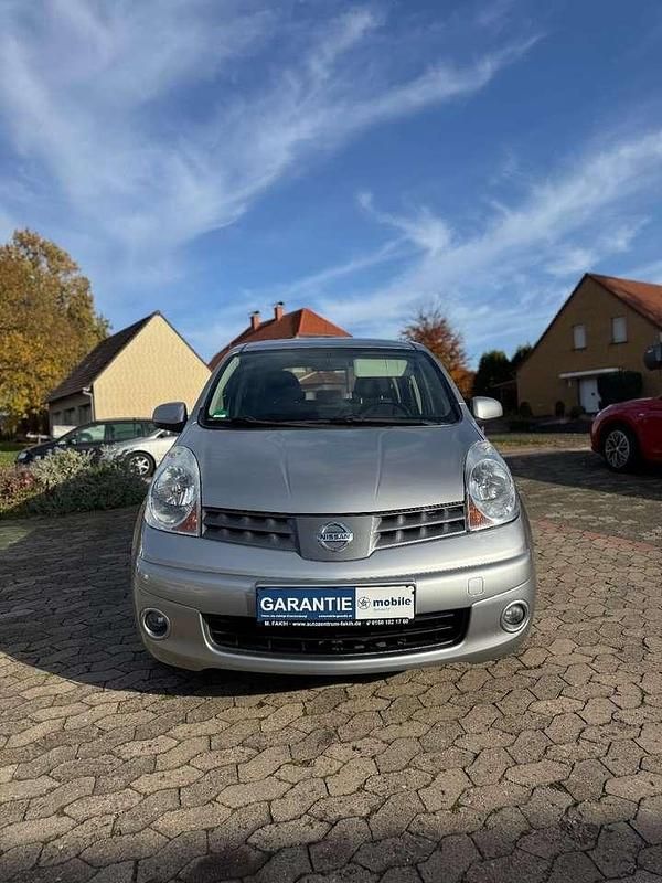 Silber Gebraucht 2009 Nissan Note Acenta Kombi | 2.900 € (Fairer Preis) - Bild 1/4