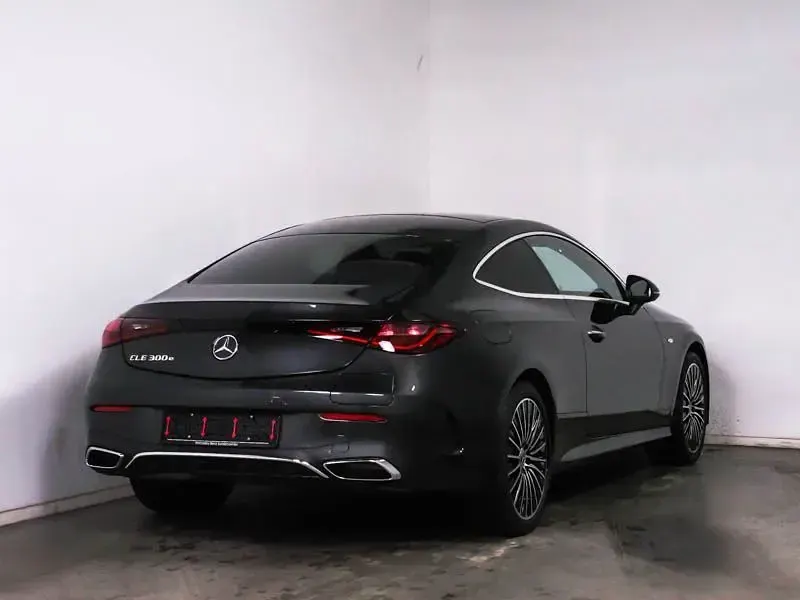 Gebraucht Mercedes CLE300 AMG 204 PS (150 kW) 2024 Graphitgrau metallic Coupé