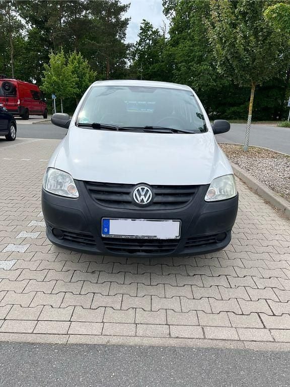 Weiß Gebraucht 2011 VW Fox Kleinwagen | 2.200 € (Fairer Preis) - Bild 1/4