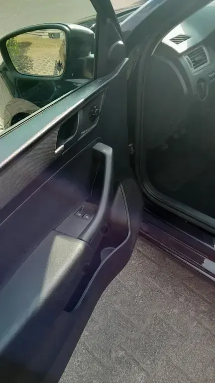 Gebraucht Skoda Rapid Active 90 PS (66 kW) 2014 Schwarz Kleinwagen
