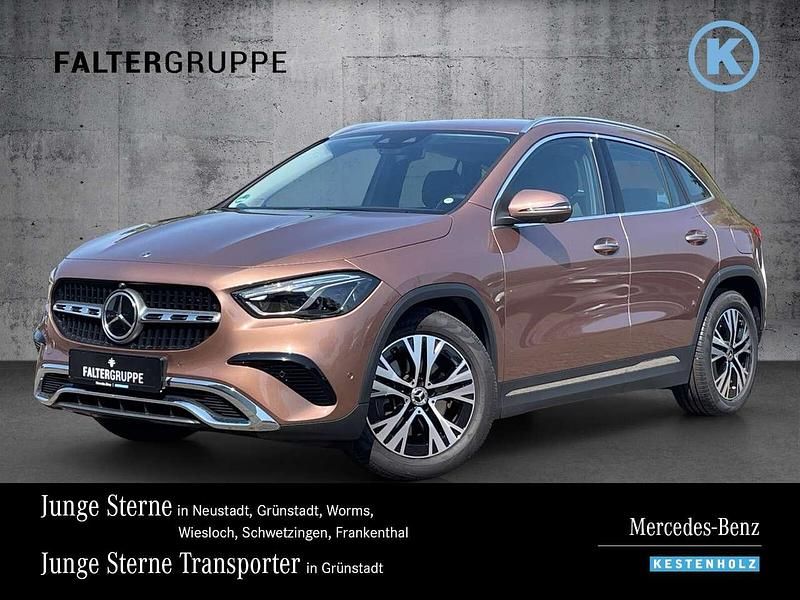 Roségold Gebraucht 2023 Mercedes GLA220 Progressive SUV | 48.380 € (Teuer) - Bild 1/4