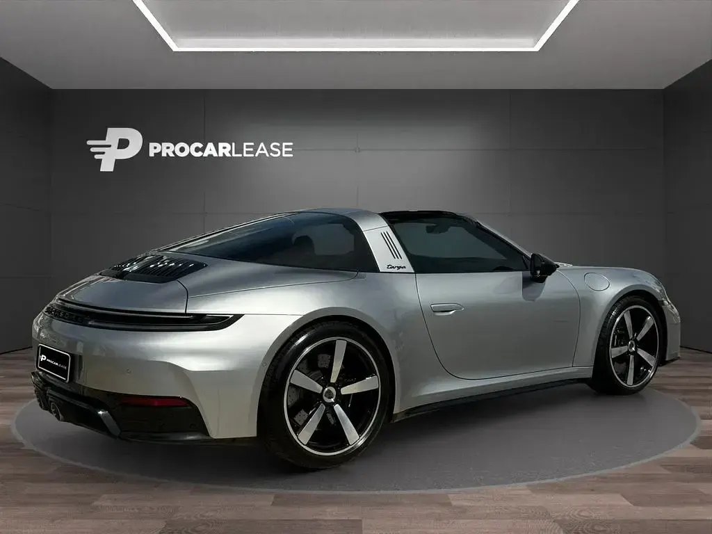 Gebraucht Porsche 992 541 PS (397 kW) 2025 Grau Cabrio