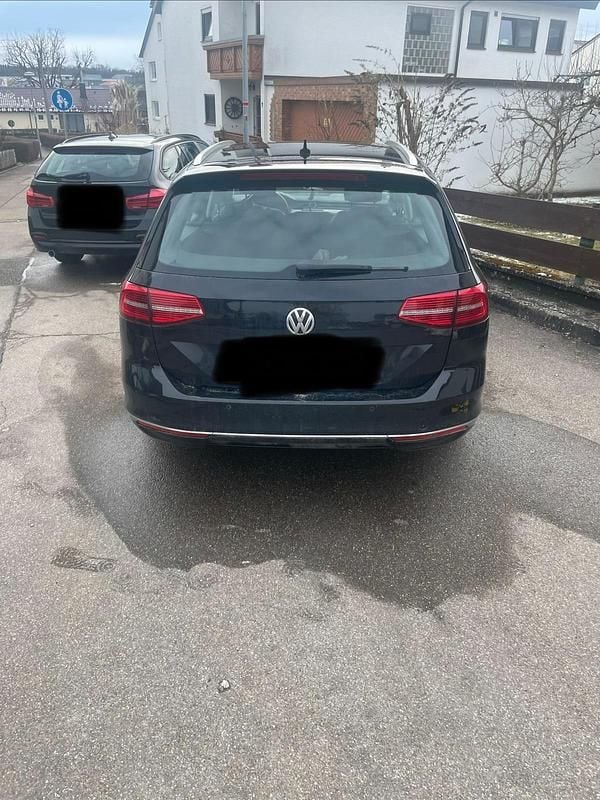 Gebraucht VW Passat Highline 150 PS (110 kW) 2016 Schwarz Kombi