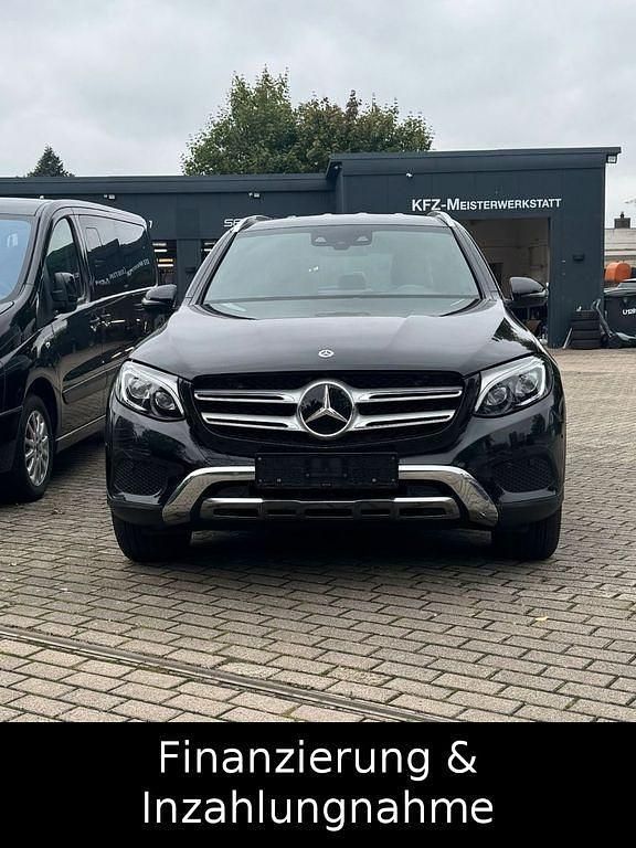 Obsidianschwarz Gebraucht 2019 Mercedes GLC220 SUV | 24.990 € (Guter Preis) - Bild 1/4