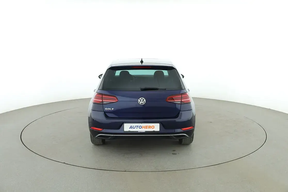 Second-hand VW Golf VII Join 150 CP (110 kW) 2018 Albastru Berlinǎ