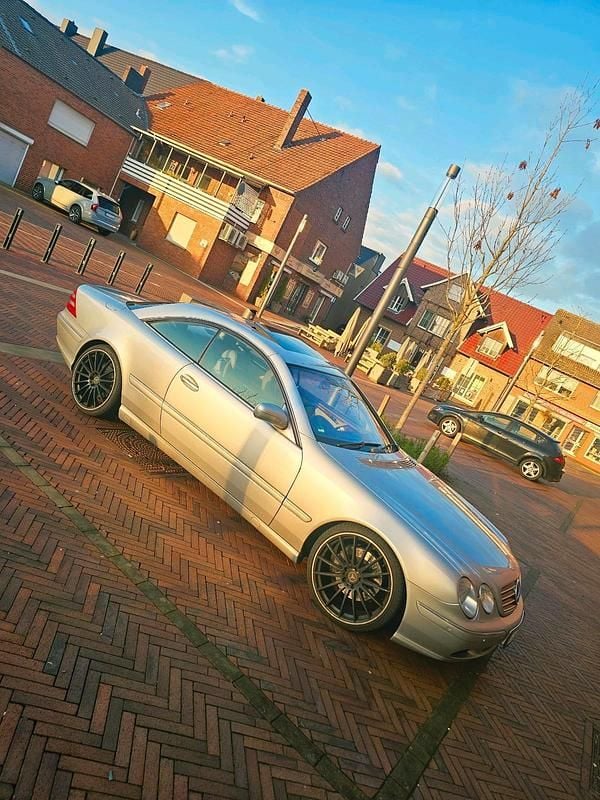 Gebraucht Mercedes CL500 306 PS (225 kW) 2001 Silber Coupé