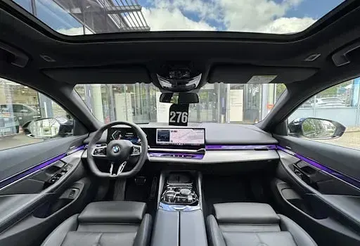 Gebraucht BMW 520 Comfort Edition 197 PS (144 kW) 2025 Schwarz Kombi
