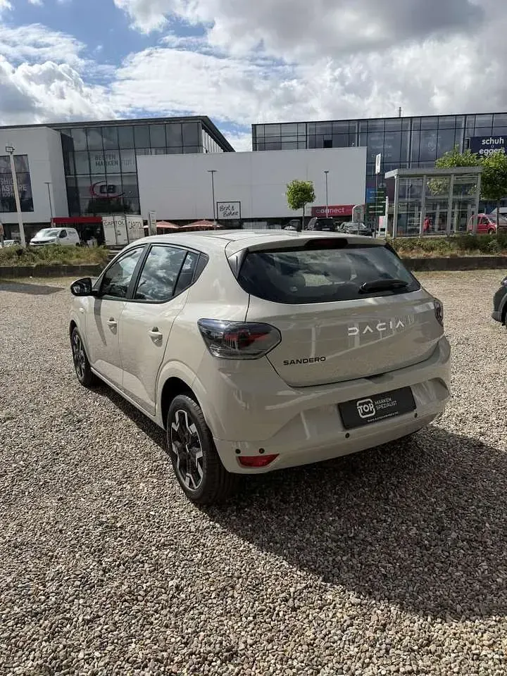 Neu Dacia Sandero Journey 101 PS (74 kW) 2026 Sandstone Kleinwagen