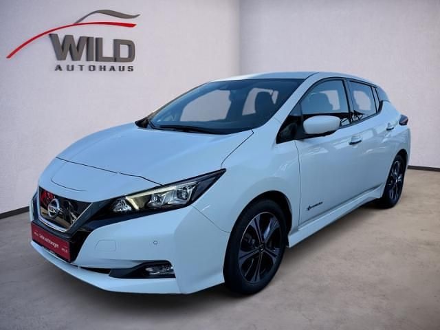 Gebraucht Nissan Leaf N-Connecta 110 kW (150 PS) 2018 Weiß Kleinwagen