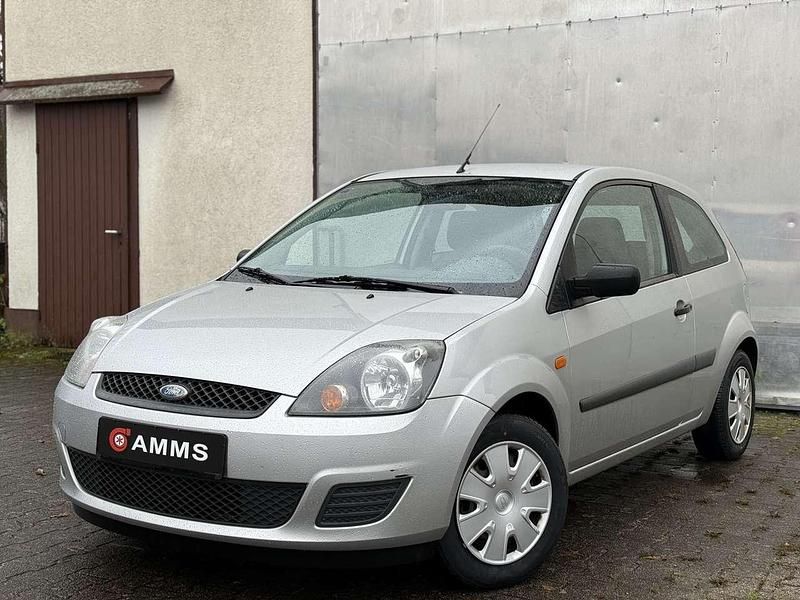 Gebraucht Ford Fiesta Fun X 60 PS (44 kW) 2007 Polarsilber metallic Kleinwagen