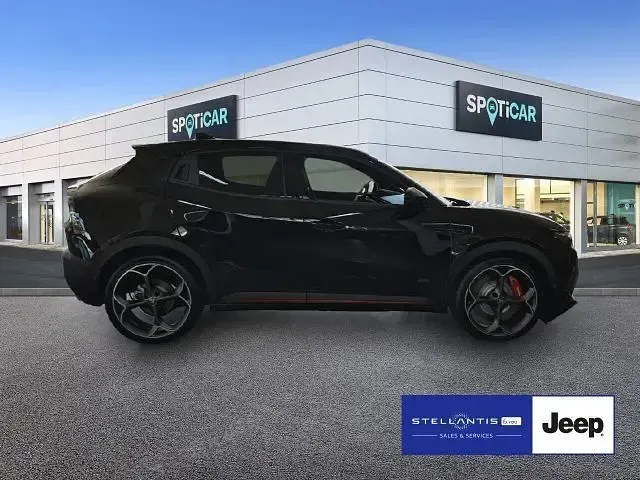 Gebraucht Alfa Romeo Junior Veloce 206 kW (281 PS) 2025 Schwarz SUV