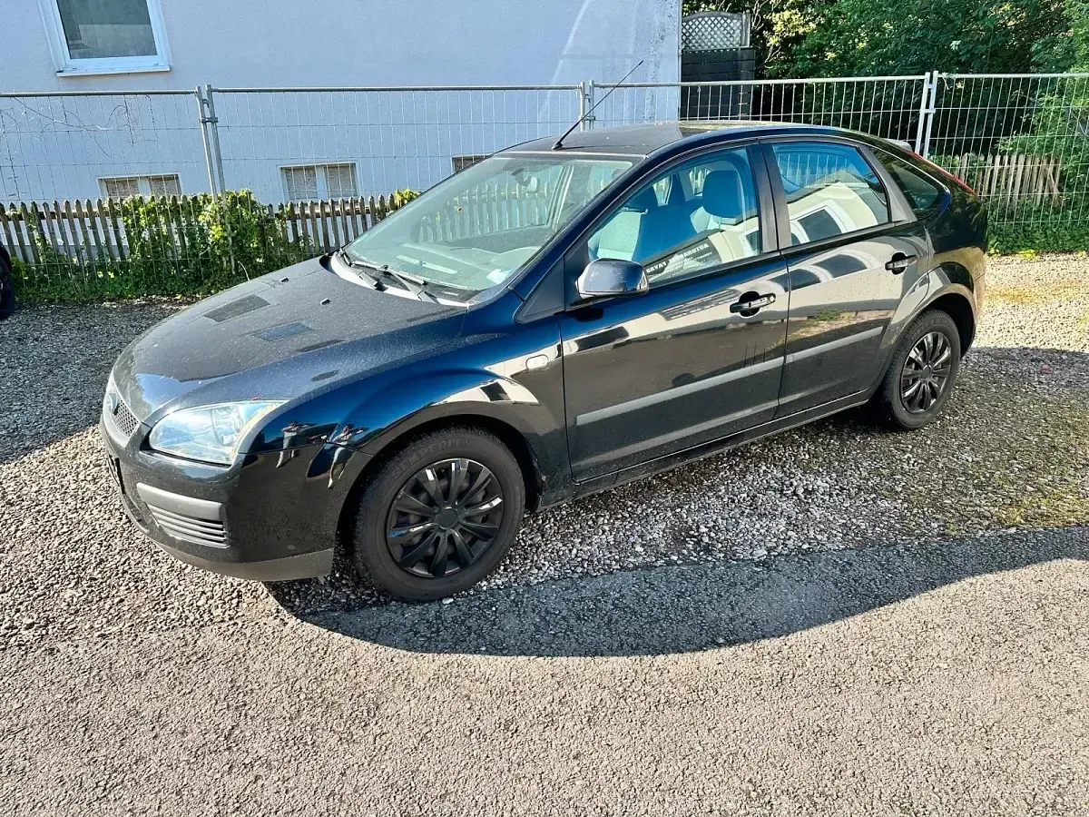 Gebraucht Ford Focus 101 PS (74 kW) 2007 Schwarz Limousine