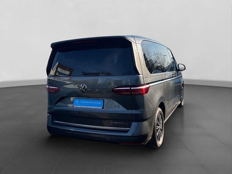 Gebraucht VW Multivan Style 245 PS (180 kW) 2025 Grau Van
