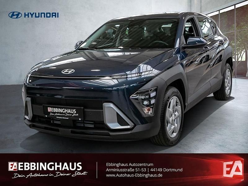 Blau Neu 2025 Hyundai Kona Select SUV | 23.999 € (Superpreis) - Bild 1/4