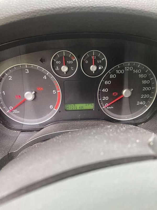Gebraucht 2004 Ford C-MAX Ghia Van / Kleinbus | 1.550 € (Etwas zu teuer) - Bild 1/4