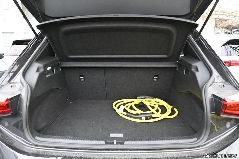 Gebraucht Cupra Born 150 kW (204 PS) 2023 Grau Kleinwagen