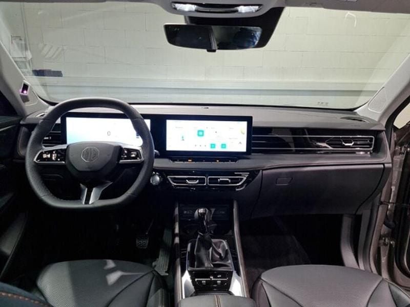 Neu MG HS Luxury 170 PS (125 kW) 2025 Silber, sterling silver SUV