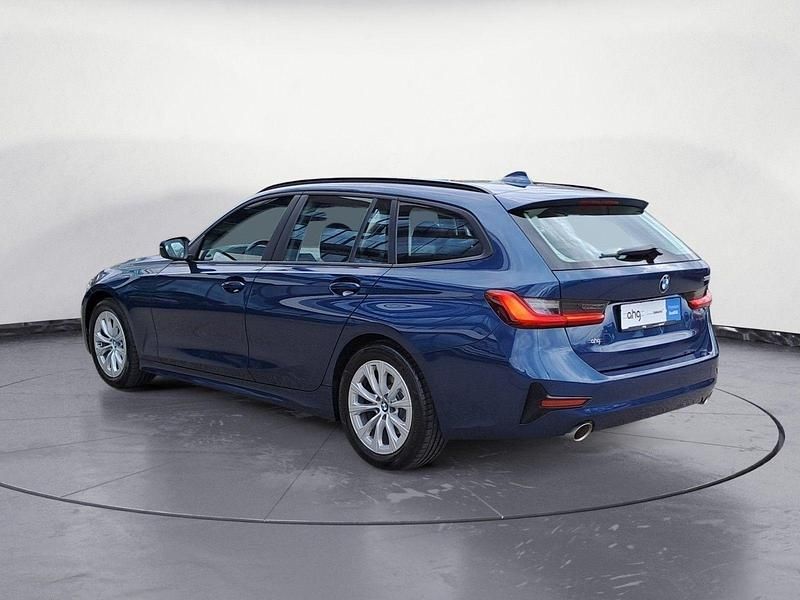Gebraucht BMW 320 Advantage 184 PS (135 kW) 2021 Blau Kombi